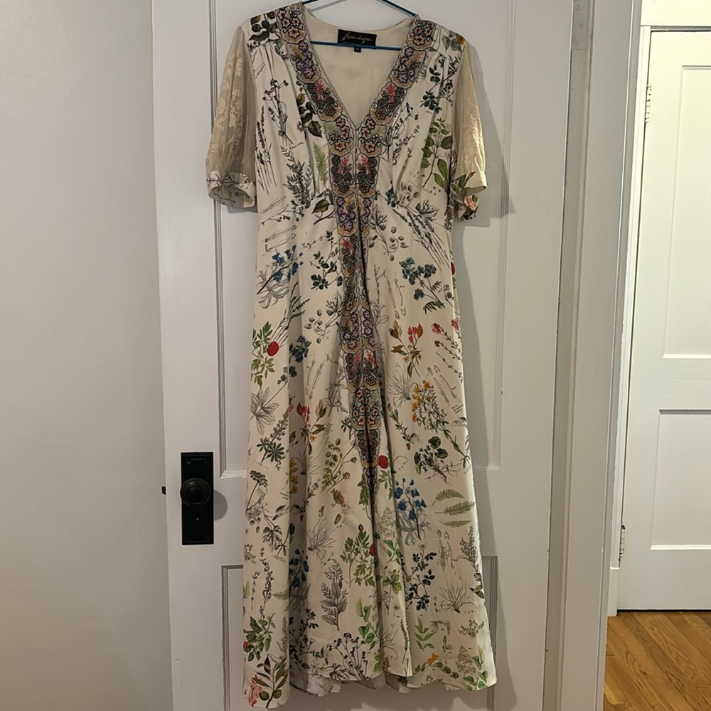 Anthropologie // Geisha Designs Donna Botanical Midi Dress l, size Medium